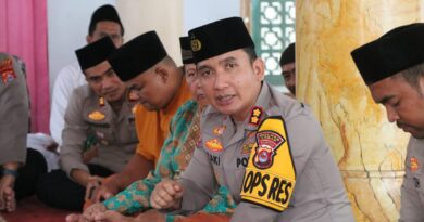 Sampaikan Pesan Mudik Aman, Kapolres Lebak Laksanakan Jumling Masjid Kilat Desa Kaduagung Timur