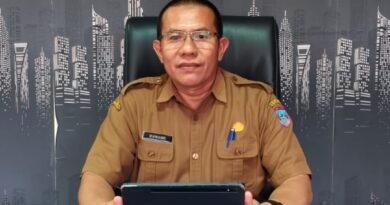 Ikhwanri, Sosok Penuh Dedikasi untuk Majukan Kampung Halaman